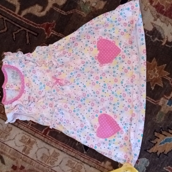 Bundle of 2 baby girl cute little dresses 6-12M - Picture 2 of 15